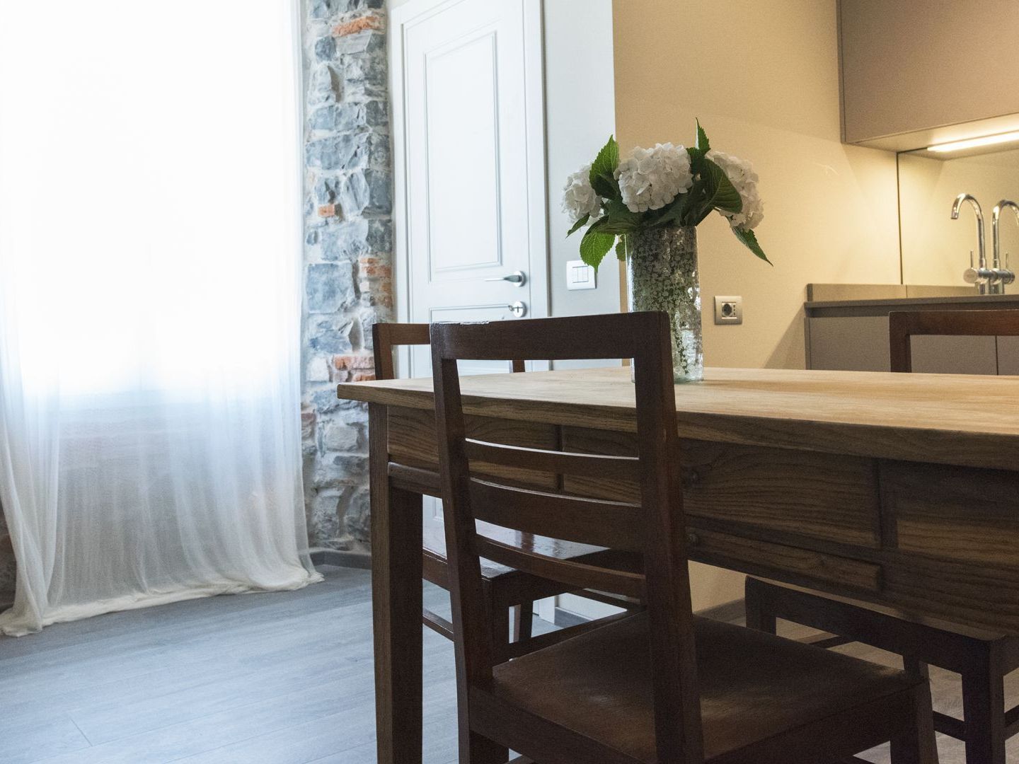 Joivy Elegant 1Br Flat Near City Centre كومو المظهر الخارجي الصورة